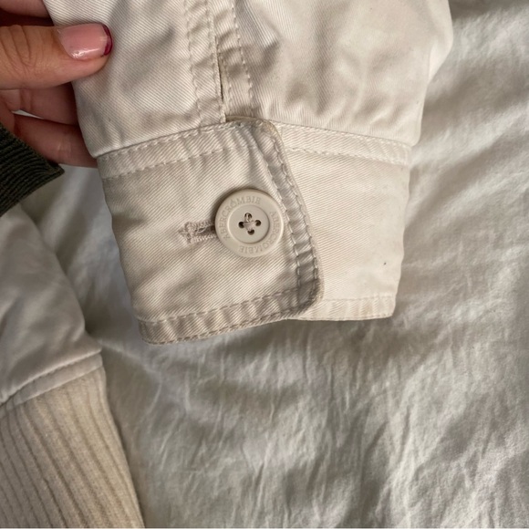 Vintage Abercrombie & Fitch White Hooded Jacket - Picture 4 of 16